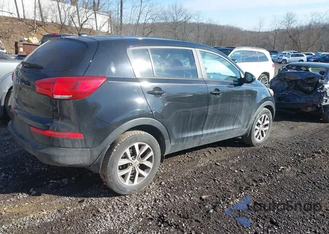 2015 Kia Sportage Lx z USA, uszkodzony, nr VIN KNDPBCAC4F7674770